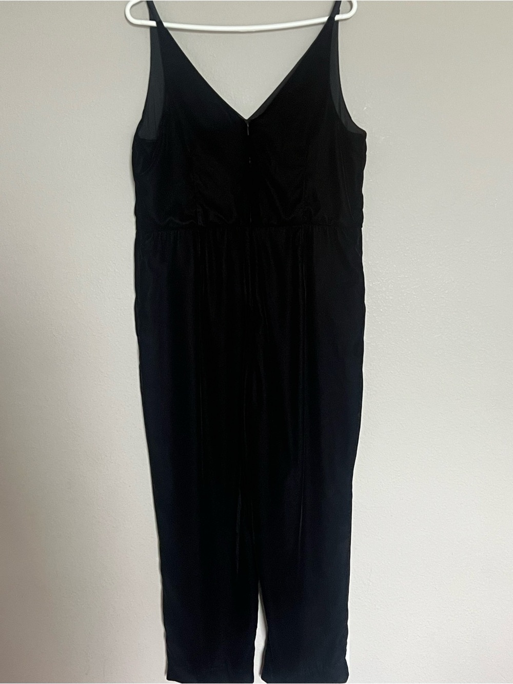 Banana Republic Velvet Straight Leg Jumpsuit Luxe Coquette Date Night Wedding 14 - Picture 3 of 6
